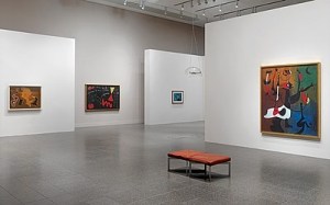 Installationsansicht der Ausstellung "Miró. Malerei als Poesie" im K20 Grabbeplatz, Foto: Achim Kukulies, © Successió Miró / VG Bild-Kunst 2015 